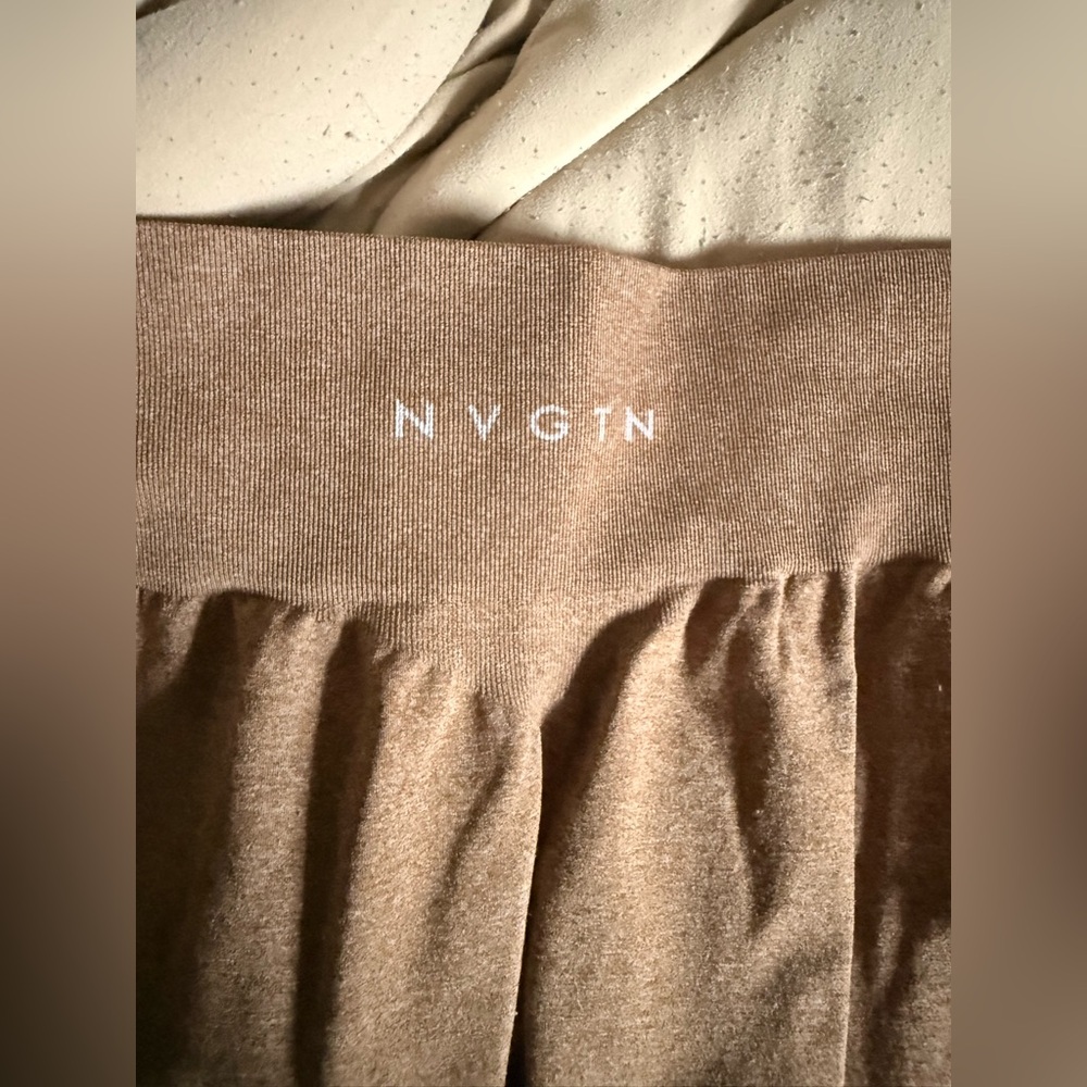 NVGTN Mocha Seamless Flare Leggings - Picture 3 of 7
